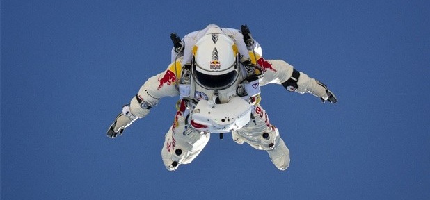 felix-baumgarter-breaks-youtube-record-as-8-million-viewers-watch-his-space-jump-video