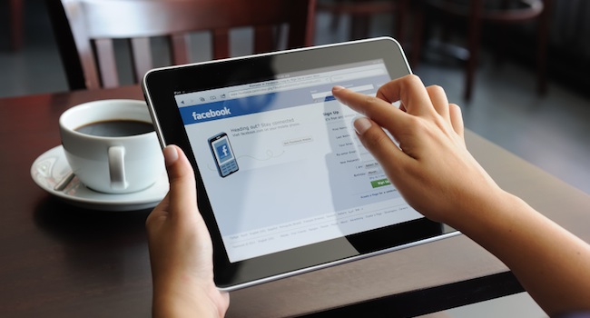 10 Most Facebook-Addicted Countries on Facebook