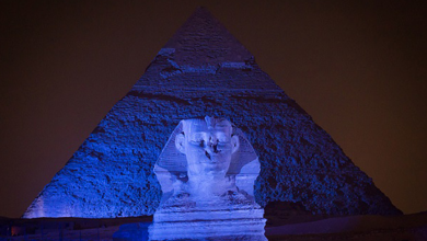 Think-Marketing-Egypt’s-Great-Pyramid-go-blue-for-World-Autism-Awareness-Day